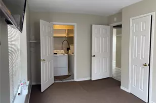 2340 Cumberland St, Houston, TX 77023 - Photo 17