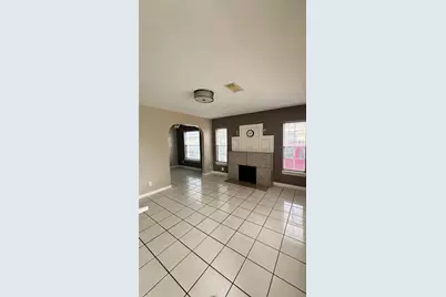 2340 Cumberland Street, Houston, TX 77023 - Photo 5