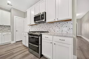 10546 Preserve Wy, Conroe, TX 77385 - Photo 11
