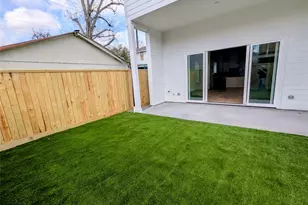 1120 E 26th St, Houston, TX 77009 - Photo 33
