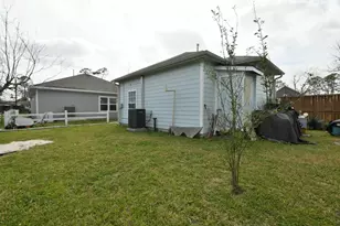 5817 Gaston St, Houston, TX 77016 - Photo 9