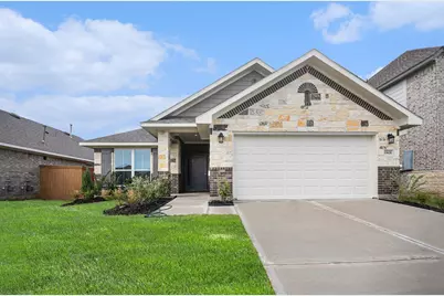 13621 Sabine Lake Drive, Texas City, TX 77568 - Photo 1