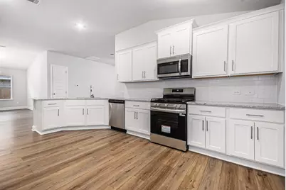 13621 Sabine Lake Drive, Texas City, TX 77568 - Photo 5