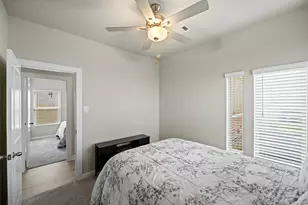 226 Orchard Laurel Dr, Alvin, TX 77511 - Photo 17