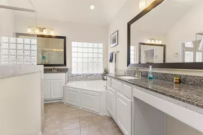 10204 Spring Shadows Park Circle, Houston, TX 77080 - Photo 29