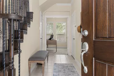 10204 Spring Shadows Park Circle, Houston, TX 77080 - Photo 5