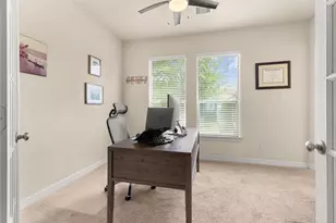 10204 Spring Shadows Park Cir, Houston, TX 77080 - Photo 7