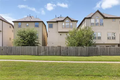 10204 Spring Shadows Park Circle, Houston, TX 77080 - Photo 41