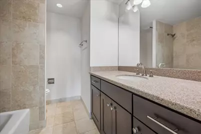 1701 Hermann Drive #17D, Houston, TX 77004 - Photo 31