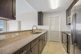 1701 Hermann Dr, Houston, TX 77004 - Photo 29