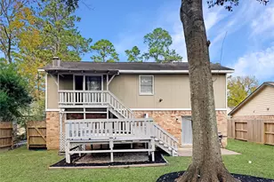 3230 Sycamore Springs Dr, Houston, TX 77339 - Photo 23