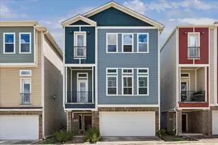 2105 Bidwell Dr, Houston, TX 77018 - Photo 1
