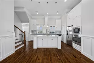 2105 Bidwell Dr, Houston, TX 77018 - Photo 3