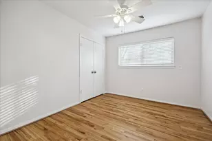 11519 Endicott Ln, Houston, TX 77035 - Photo 15