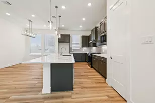 18032 Brennie Bird Ln, Conroe, TX 77302 - Photo 5