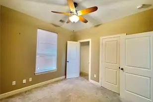 219 W 27th St, Houston, TX 77008 - Photo 9