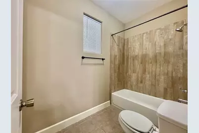219 W 27th Street #D, Houston, TX 77008 - Photo 11