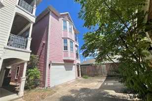 219 W 27th St, Houston, TX 77008 - Photo 5