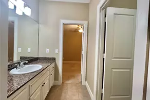 219 W 27th St, Houston, TX 77008 - Photo 13