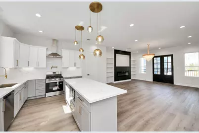 1605 Sylvester Road, Houston, TX 77009 - Photo 13