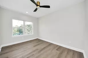 1605 Sylvester Rd, Houston, TX 77009 - Photo 33
