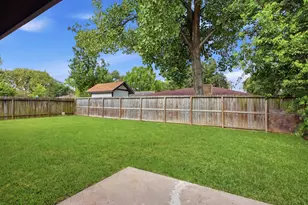 10506 Stockman Ln, Sugar Land, TX 77498 - Photo 23