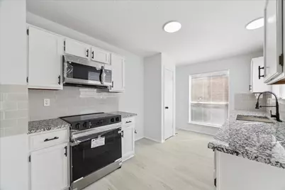 9330 Danforth Way, Houston, TX 77083 - Photo 11