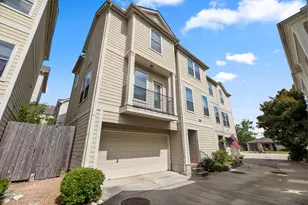 1616 W 25th St, Houston, TX 77008 - Photo 1