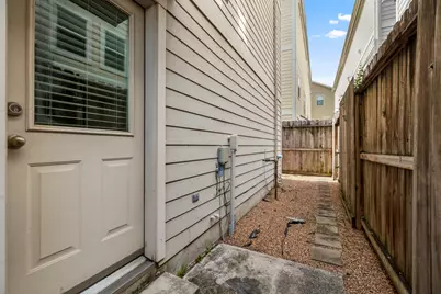 1616 W 25th Street, Houston, TX 77008 - Photo 29