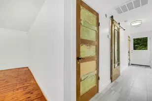 129 E 31st 1/2 St, Houston, TX 77018 - Photo 11