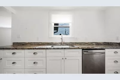 129 E 31st 1/2 Street, Houston, TX 77018 - Photo 9