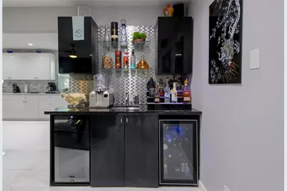 5634 Edith Street, Houston, TX 77081 - Photo 7