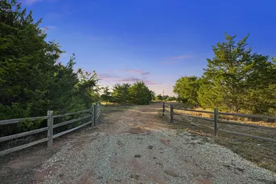 3214 Schoenst Road, Carmine, TX 78932 - Photo 27