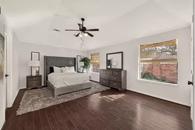 8802 Outview Court, Houston, TX 77040 - Photo 31