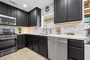 8802 Outview Ct, Houston, TX 77040 - Photo 13