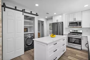 106 N Rushwing Cir, The Woodlands, TX 77381 - Photo 13