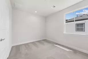 2706 Grand Fountains Dr, Houston, TX 77054 - Photo 19