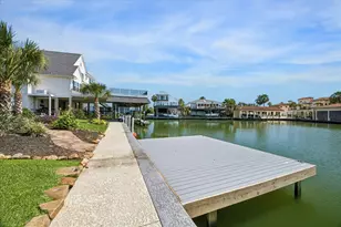 218 Catamaran Dr, Tiki Island, TX 77554 - Photo 27
