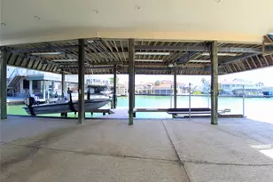 218 Catamaran Dr, Tiki Island, TX 77554 - Photo 9