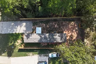 715 Windwood Dr, Livingston, TX 77351 - Photo 3
