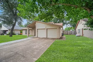 7419 Shady Vale Ln, Houston, TX 77040 - Photo 3