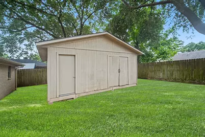 7419 Shady Vale Lane, Houston, TX 77040 - Photo 25