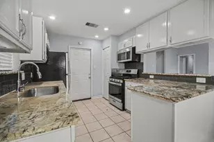 7419 Shady Vale Ln, Houston, TX 77040 - Photo 7