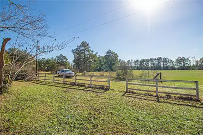 2764 Richardson Road E, Livingston, TX 77351 - Photo 27