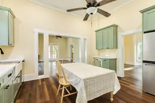 919 N Avenue A, Freeport, TX 77541 - Photo 15