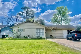 547 W Obion Rd, Houston, TX 77091 - Photo 3