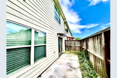 3731 Main Poplar Drive, Houston, TX 77025 - Photo 35