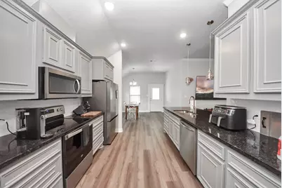 1023 S Anderson Street, Angleton, TX 77515 - Photo 11