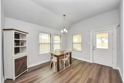 1023 S Anderson Street, Angleton, TX 77515 - Photo 13