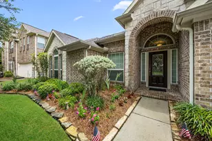 987 Astoria Ln, League City, TX 77573 - Photo 3